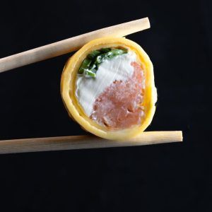 ROLL TAMAGO AHUMADO